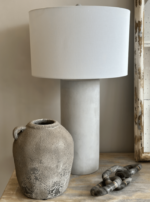 decorative gold chain before lamps